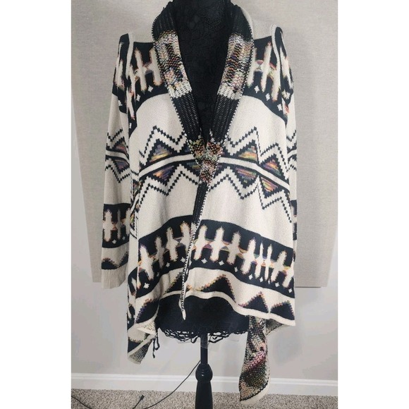 Altar'd State Women's Knit Open‎ Front Cardigan Shawl Navy Cream Aztec Medium - Picture 3 of 10